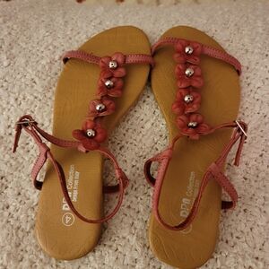 SD Collection Red Floral Women's Sandals